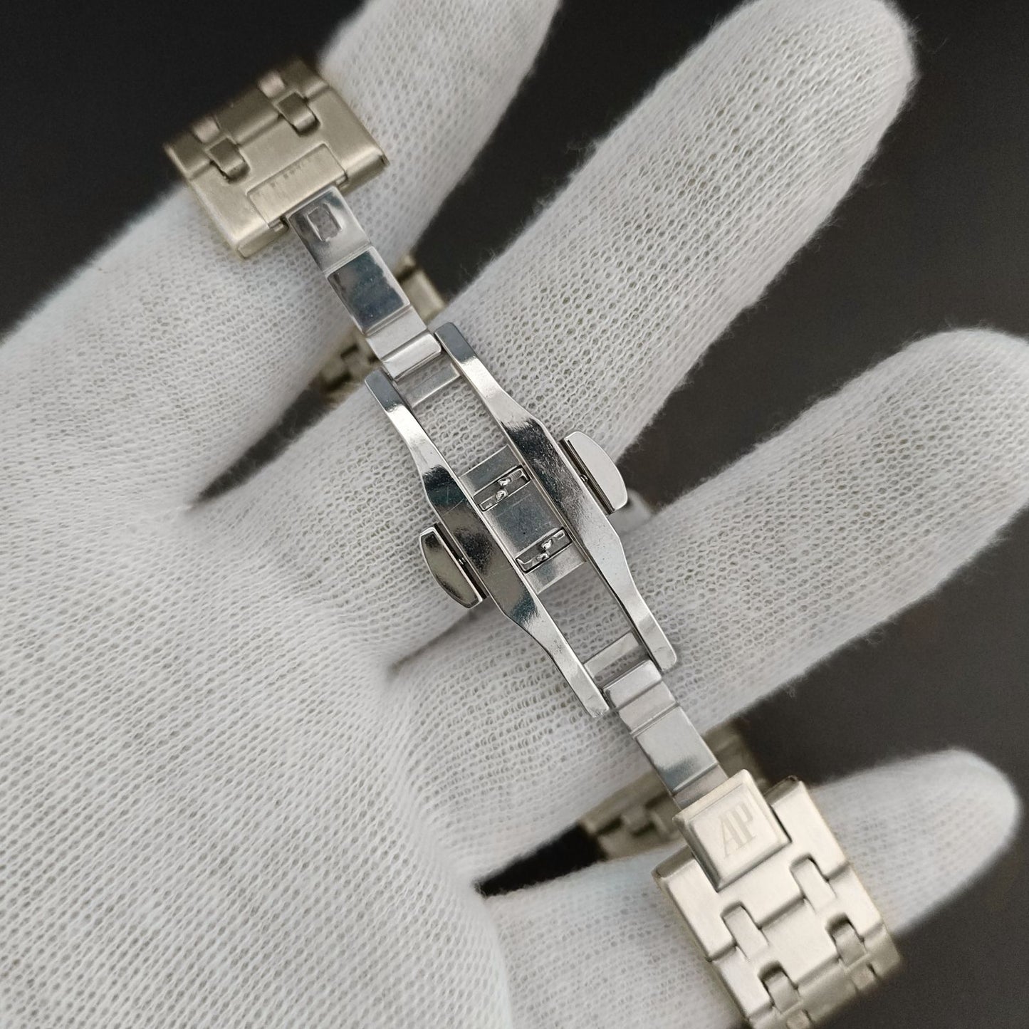 Audemars Piguet Royal Oak Chronograph - Silver-Blue