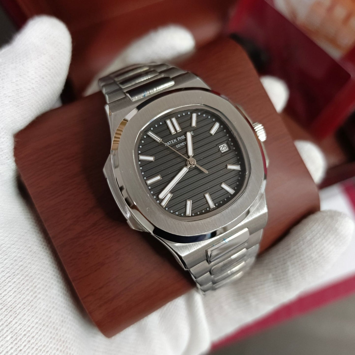 Patek Philippe Nautilus β AAA Master Copy
