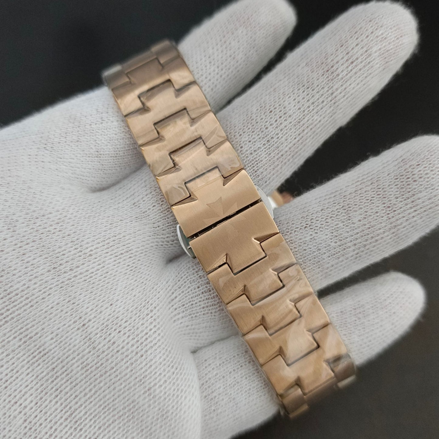 Vacheron Constantin Overseas - RoseGold-Black